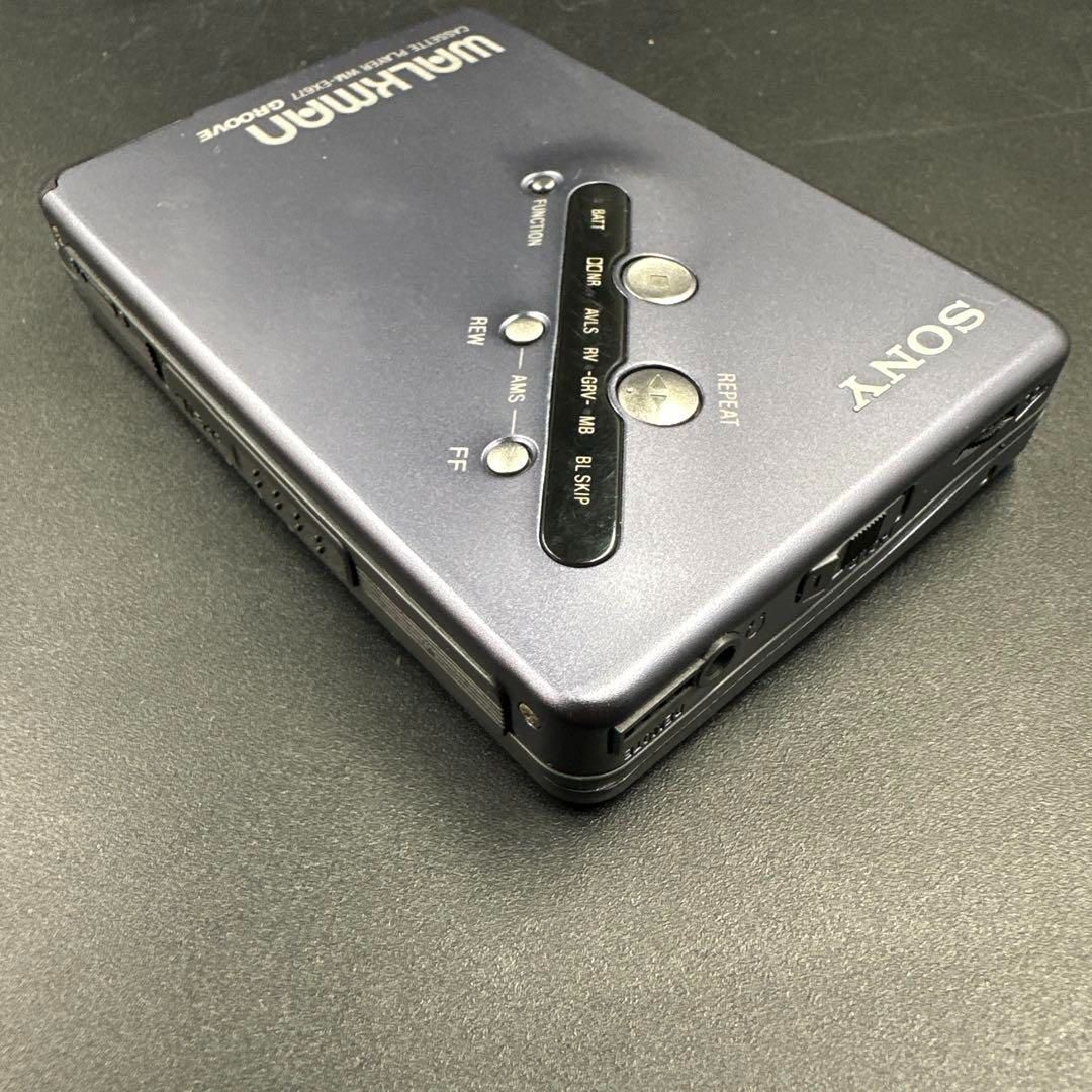 SONY 初代WALKMAN TPS-L2 GUYS & DOLLS カセットウォークマン 整備済