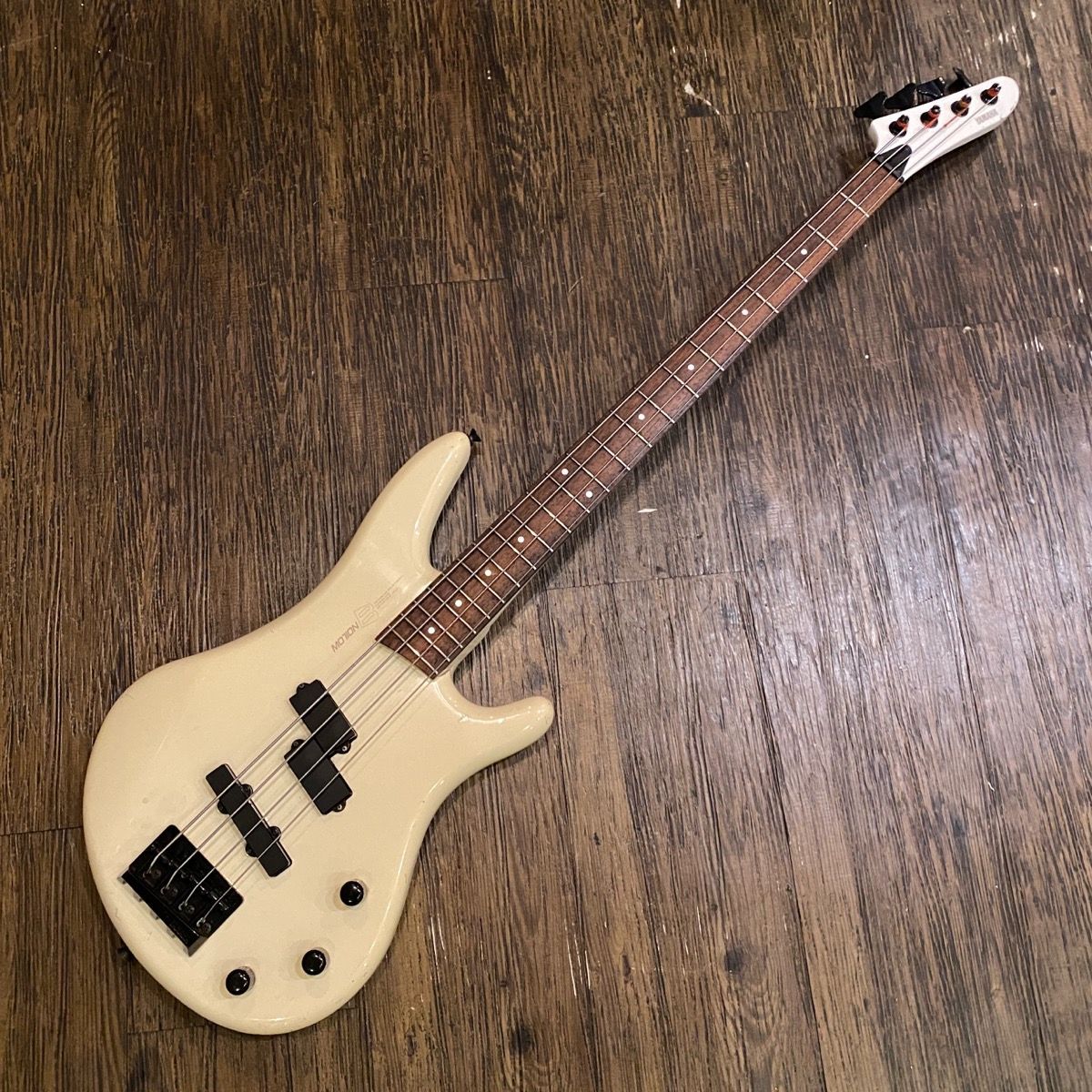 YAMAHA ヤマハ エレキベース MB-III ケース付き YAMAHA Yamaha Motion Bass MB-III Japan 1980s Electric ヤマハ