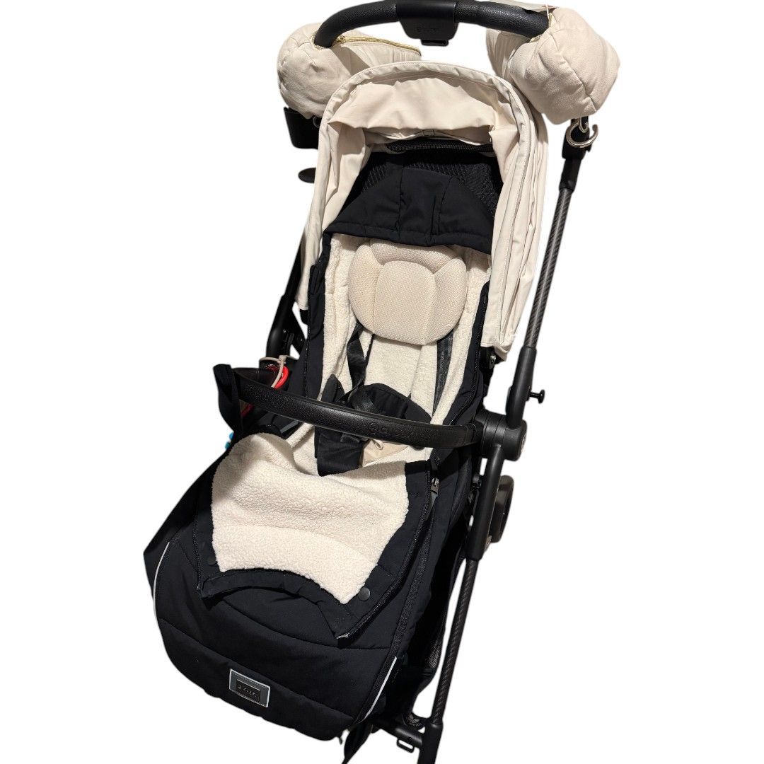 サイベックス メリオカーボン コットンホワイト フットマフ付き サイベックス メリオカーボン コットンホワイト フットマフ付き メリオ