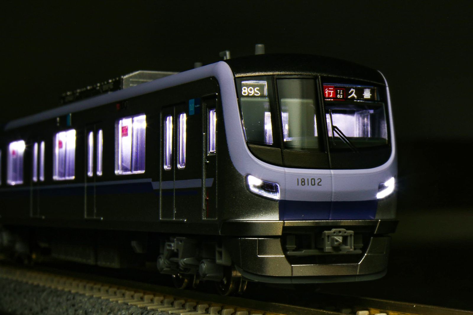 18000系