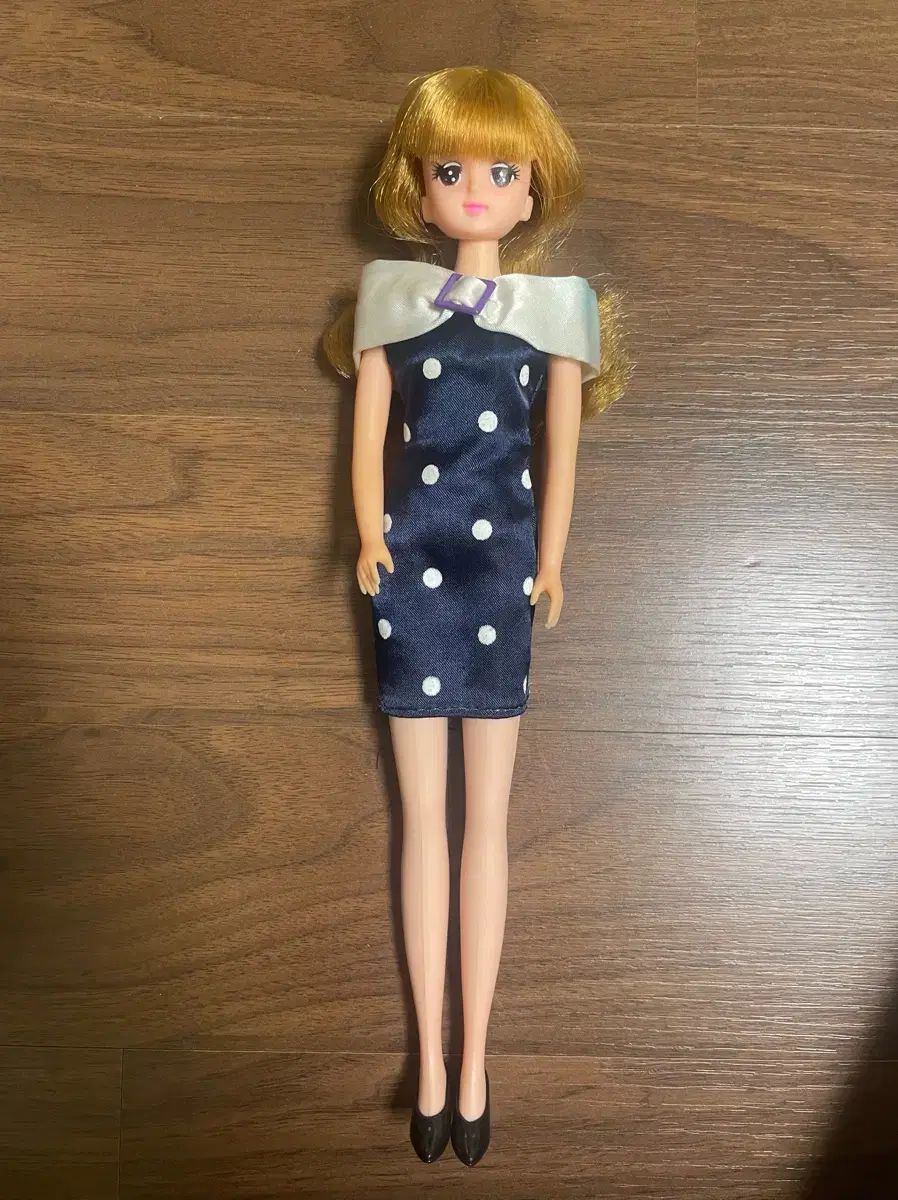 90 ザ イヤーズ ミミトイ クラシックミミ 大きな目