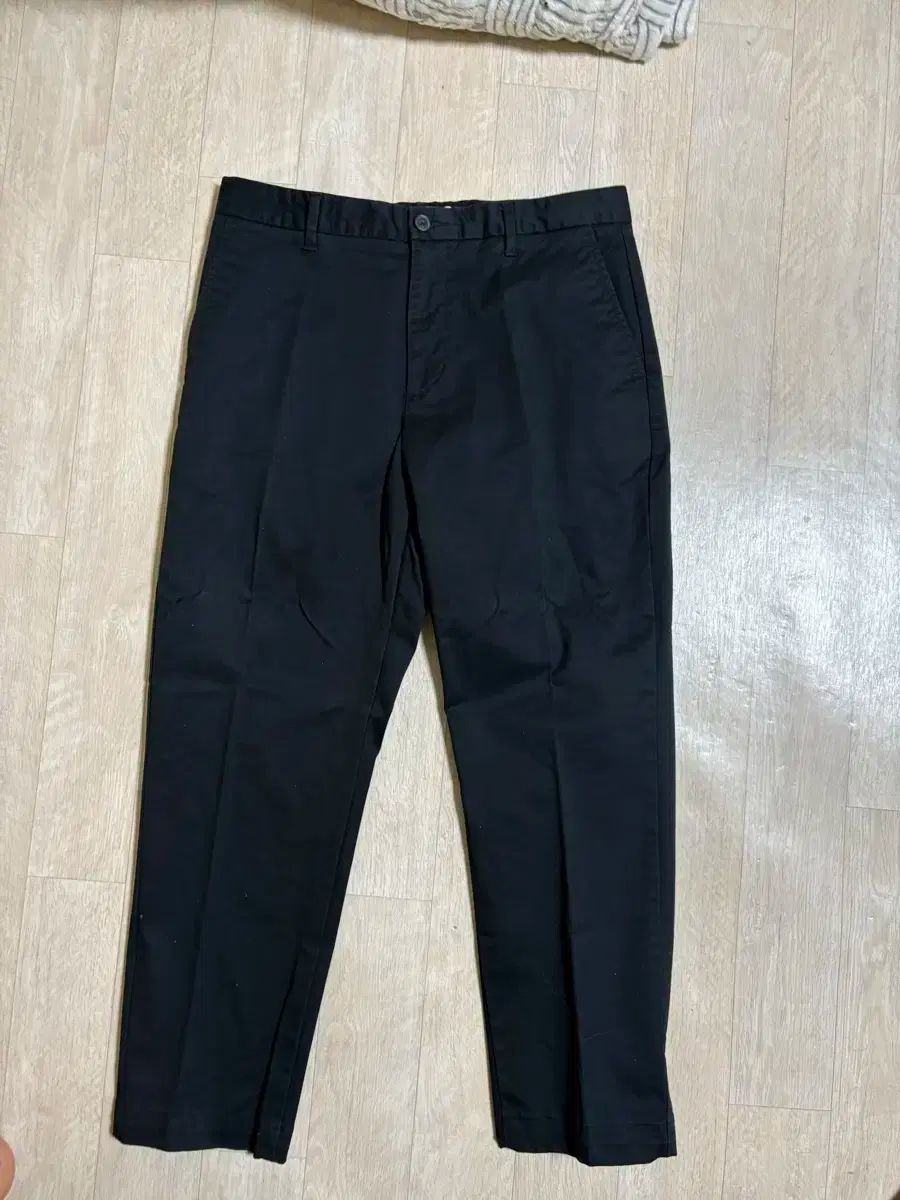 GIORDANO ジョルダーノ テーパード コットン パンツ