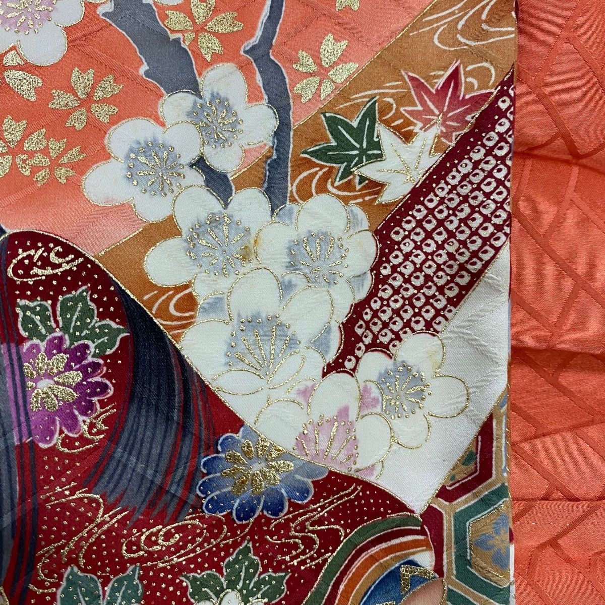 振袖 身長157-172cm オレンジ 正絹　可愛らしい雰囲気 紺 オレンジ花・流水柄 正絹振袖【148】 – SAKURA TOKYO