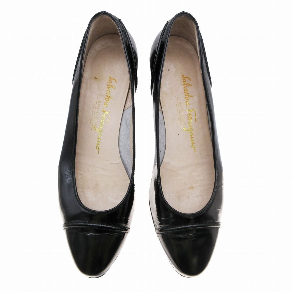 フェラガモ 黒 ベロアフラットシューズ Salvatore Ferragamo フェラガモ フラットシューズ ぺたんこ