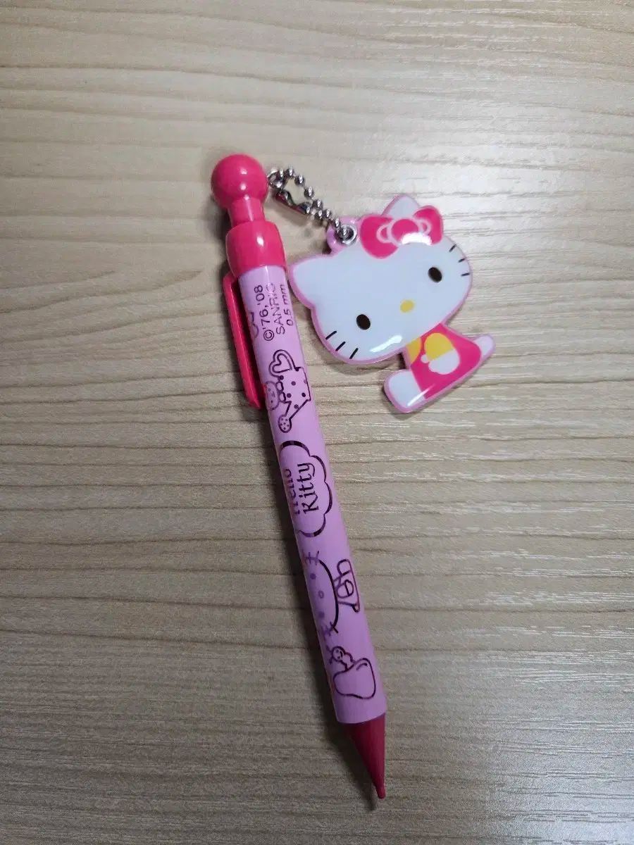 新品未開封 レア 東京女学館 白菊会 ハローキティ ストラップ シャープ