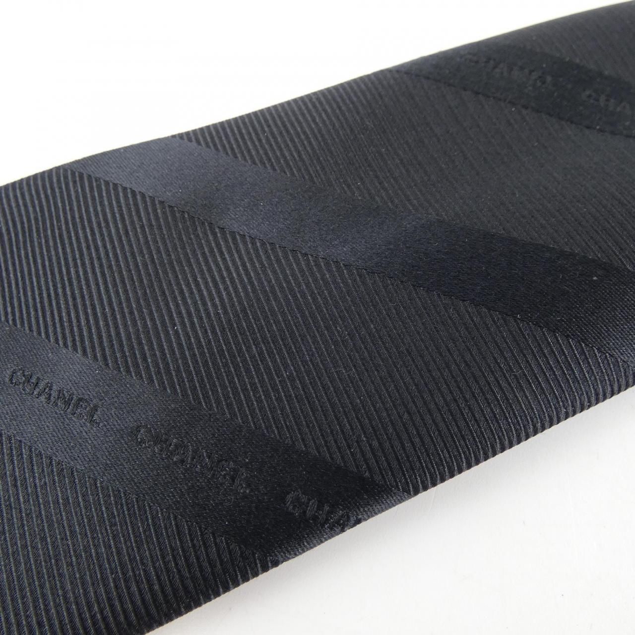 NECKTIE