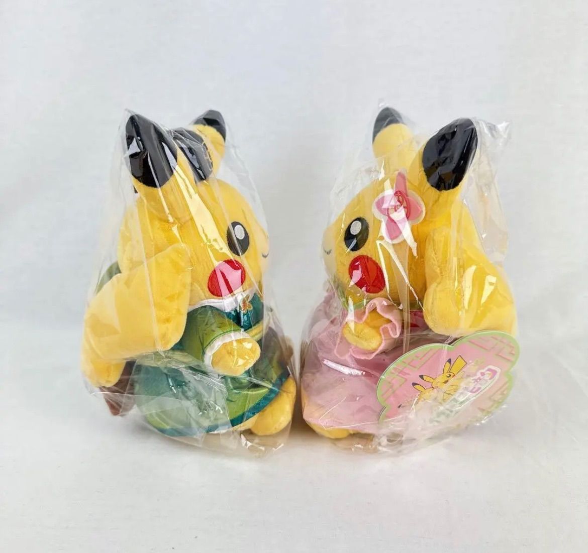 ポケモン ペア 中華漢服ピカチュウ ぬいぐるみ 海外ポケモンセンター