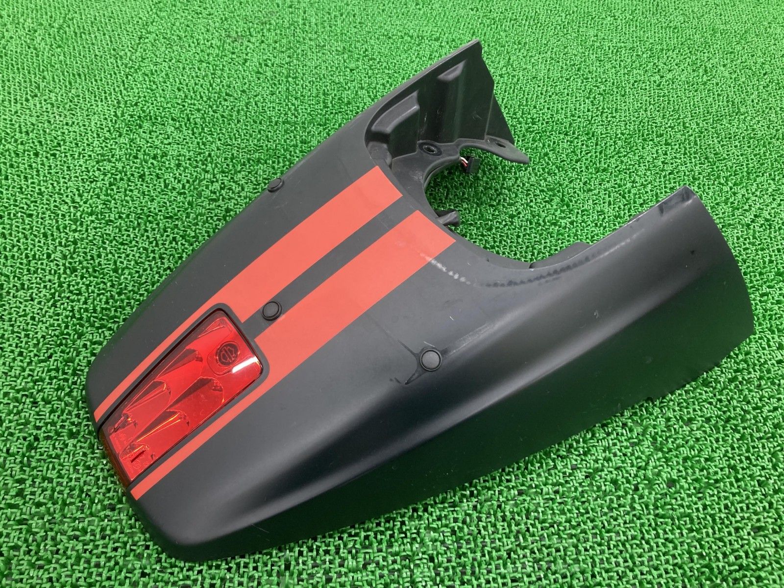 VRSCDX1250 リアフェンダー 黒/赤 59500030 ハーレー 純正 バイク 部品