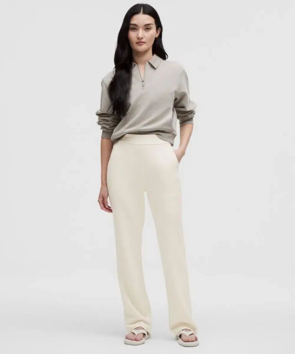 ルルレモン ハイウエスト ストレート パンツ