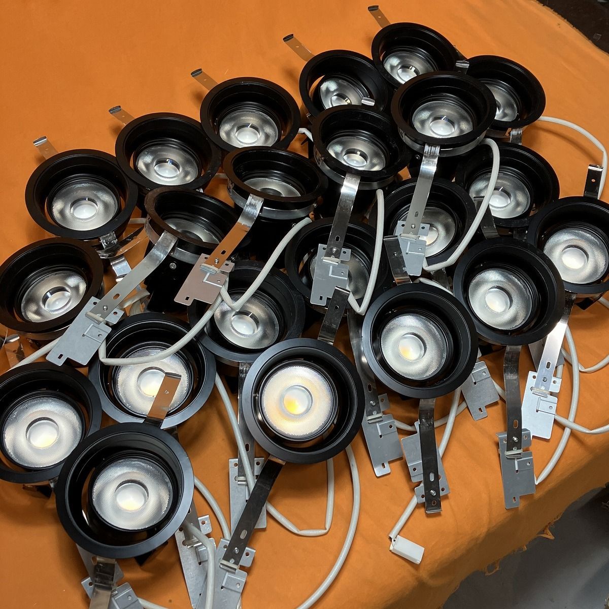 LEDユニバーサルダウンライト 22台セット DAIKO LZD-91945YBE 電球色 埋込穴φ100