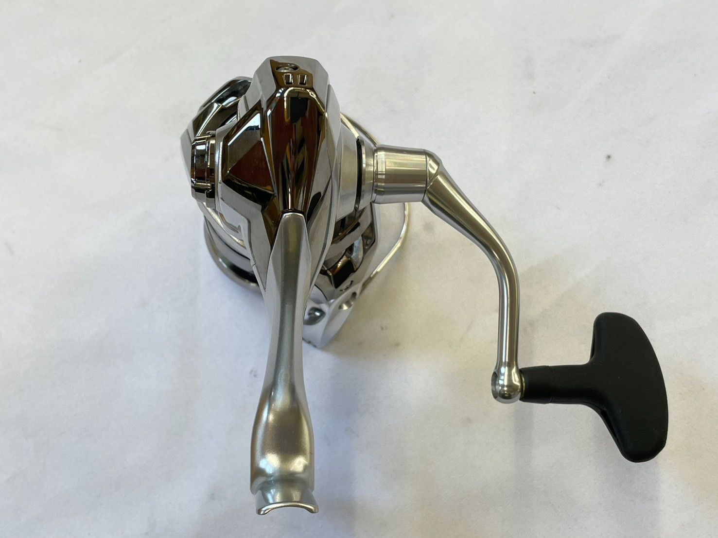 【新品購入 極美品】SHIMANO STRADIC 3000MHG リール 新品購入 極美品】SHIMANO STRADIC 3000MHG リール リール