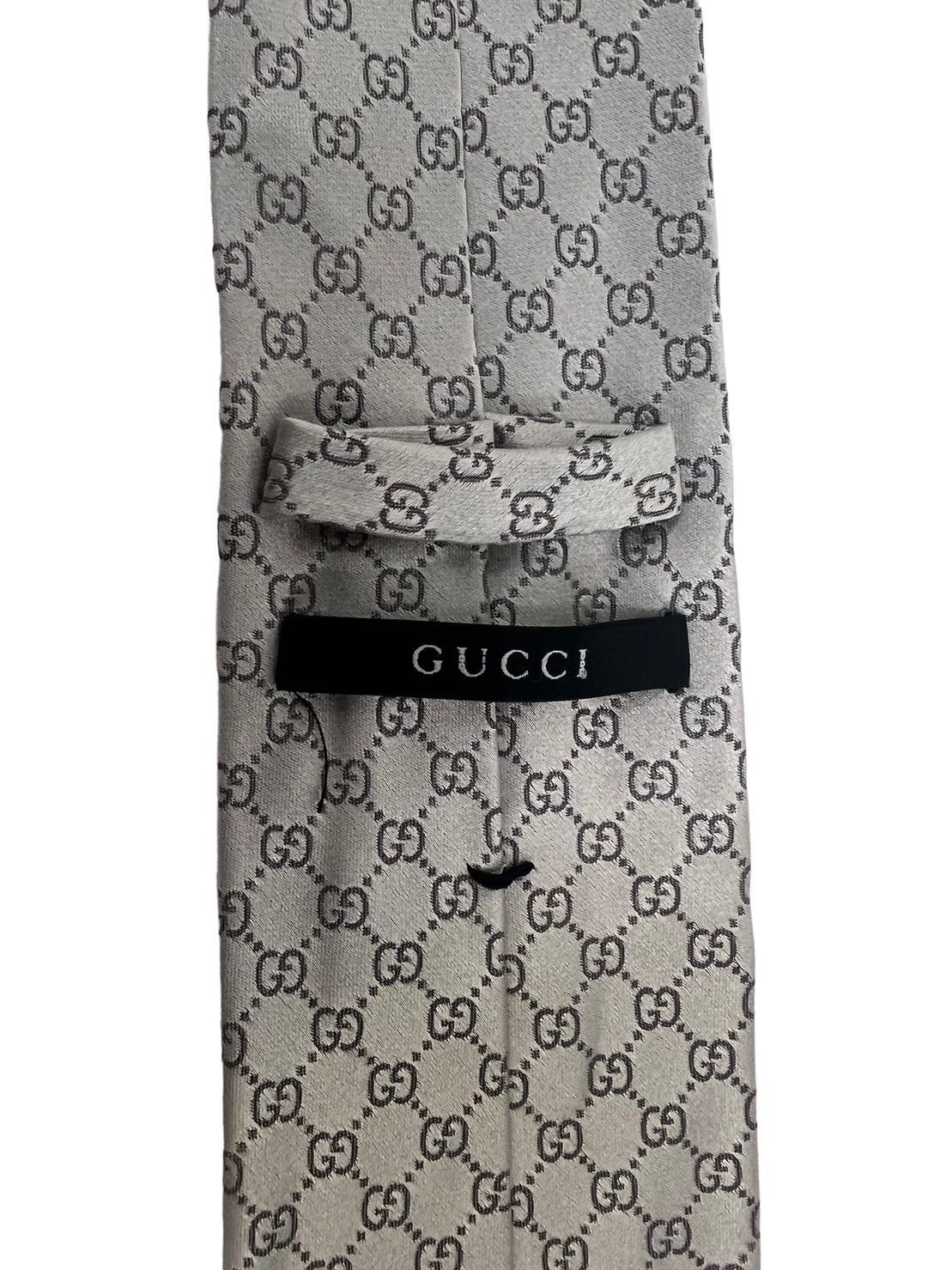 美品】GUCCI グッチ ネクタイ GG シルバーシルク 100% - メルカリ