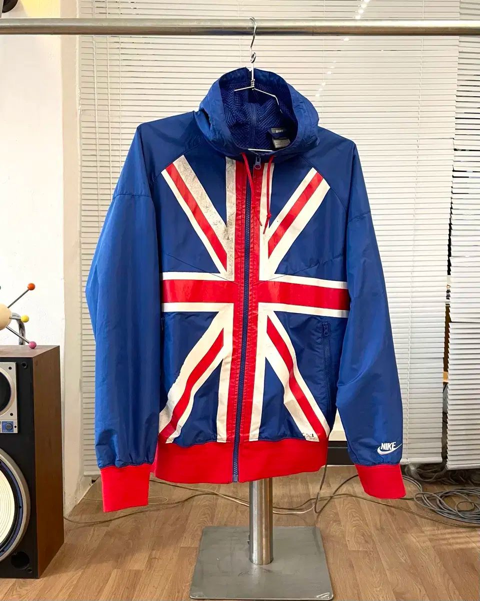 ナイロン ジャケット