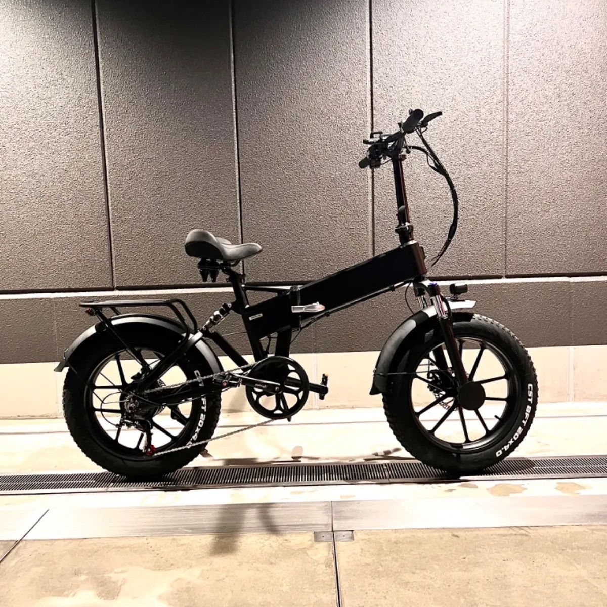 MATE BIKE系 新品電動アシスト自転車 750w 大容量バッテリー15ah 