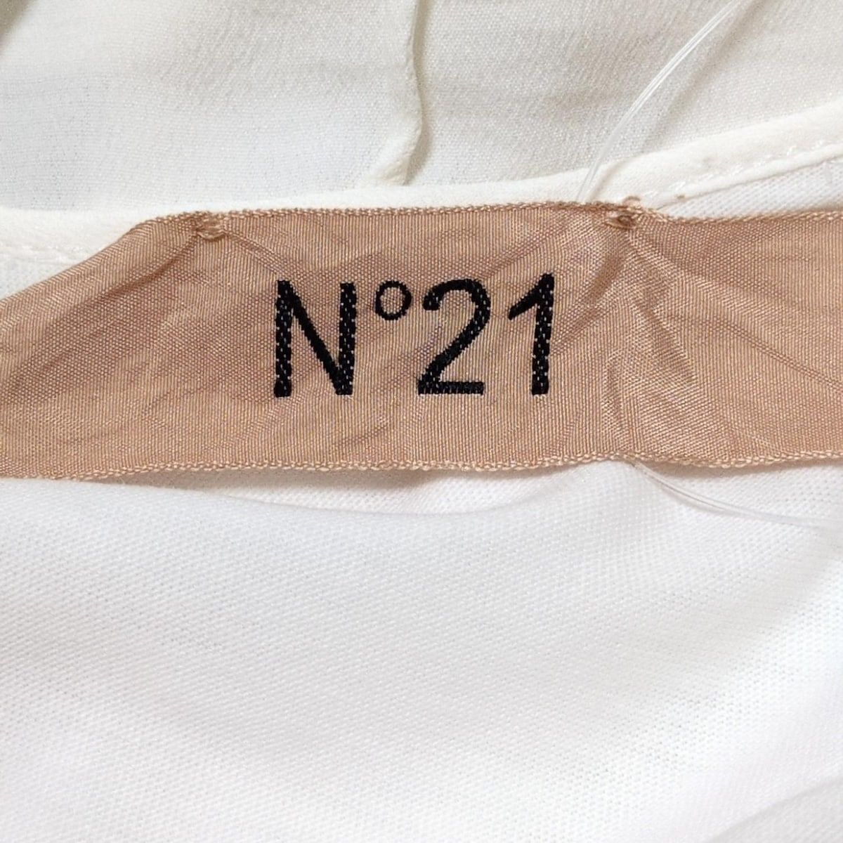 N゜21(ヌメロ ヴェントゥーノ) 半袖カットソー サイズ36 S