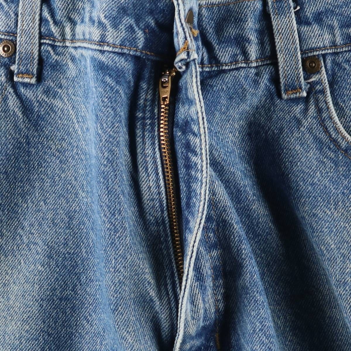 テーパードデニムパンツ