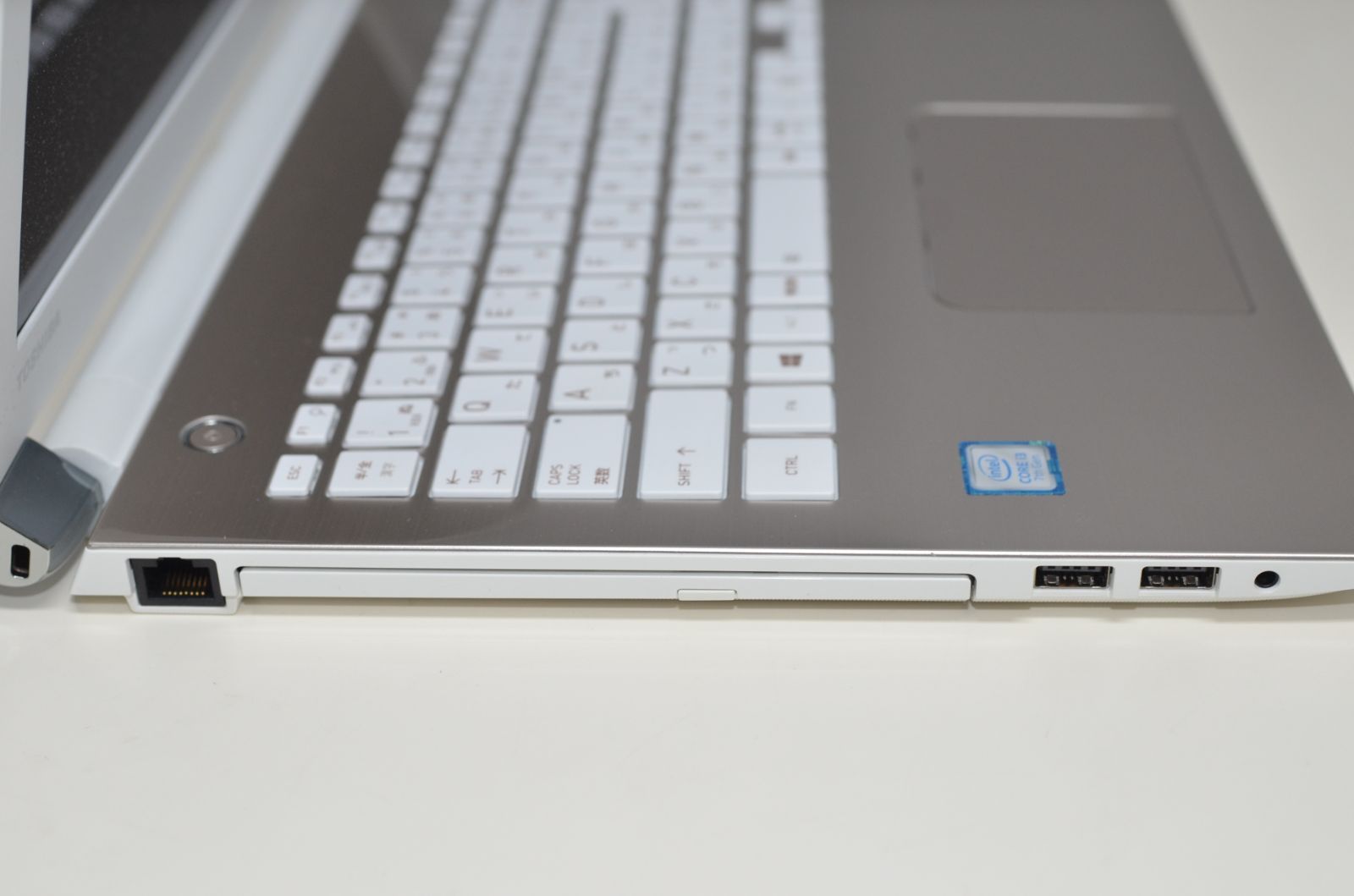 ノートパソコン 東芝 T45/CGD Windows11+office 爆速SSD256GB core i3