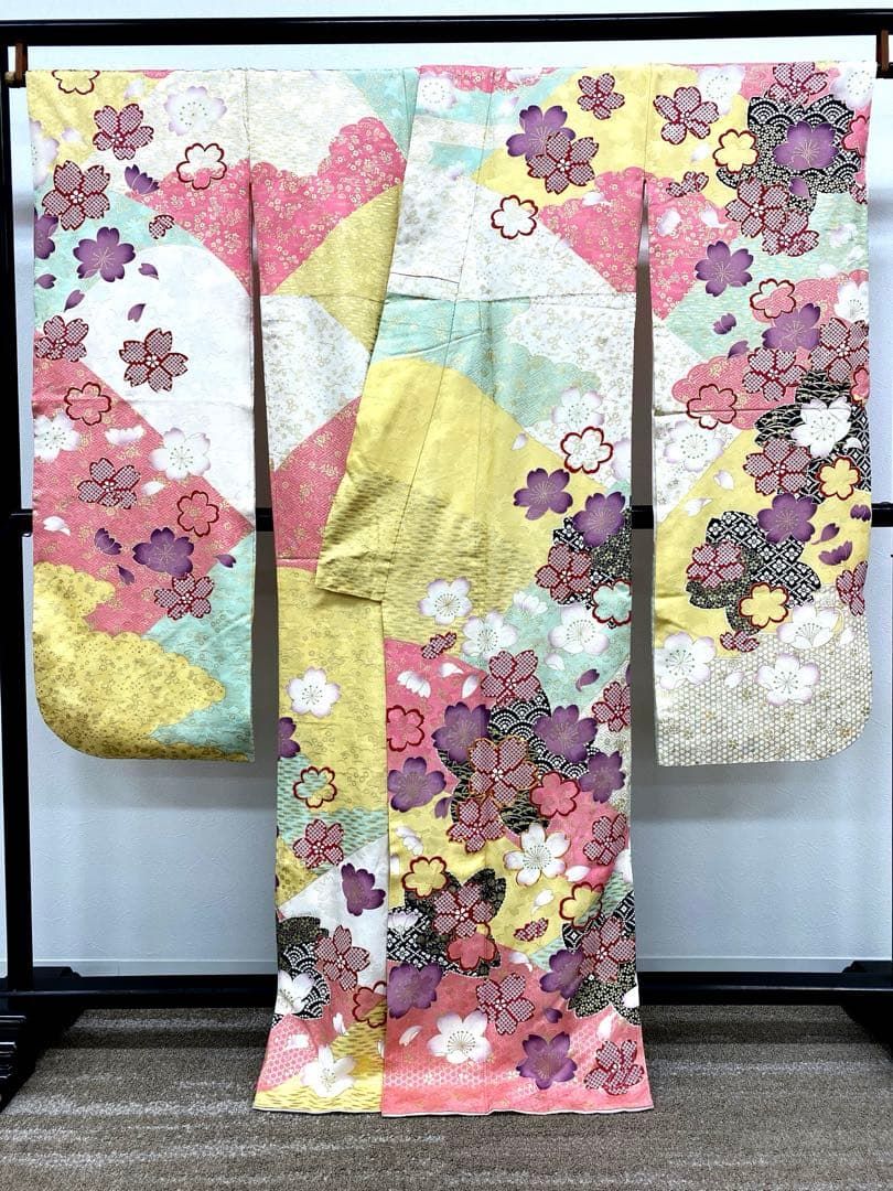 振袖 豪華 桜 金彩 紋意匠 身丈163cm 撥水加工済 MO2975 - メルカリ