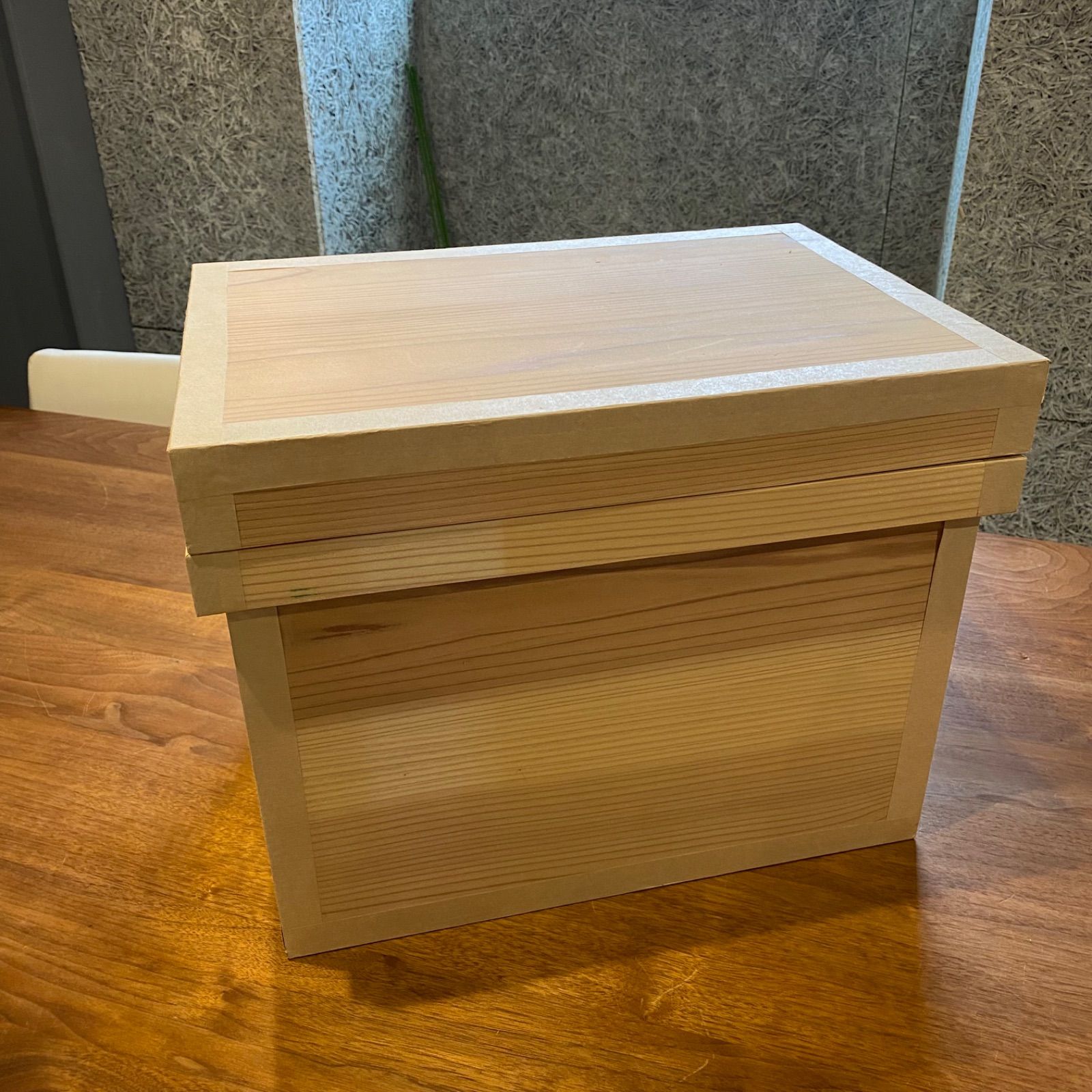 日焼けあり 上小節杉 茶箱 20kg 収納 上小節 天然杉 ちゃばこ 小物入れ インテリア 魅せる収納 木製品 木工品 お菓子 お米 お茶 木箱 軽い