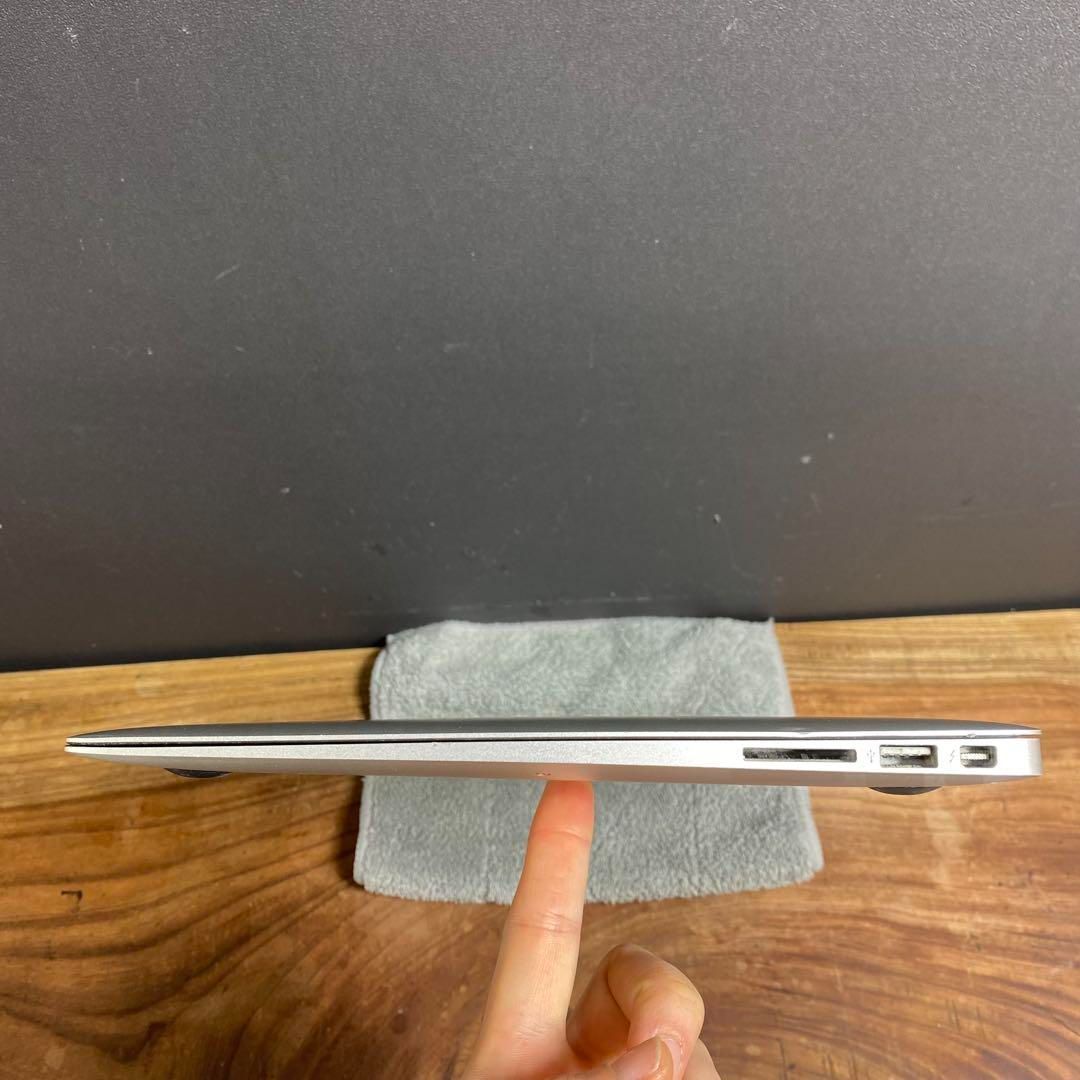 Apple MacBook