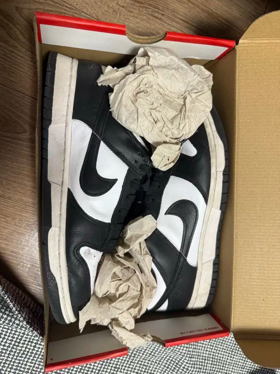 NIKE(ナイキ) エアジョーダン1 スニーカー 販売 （ 270 ）