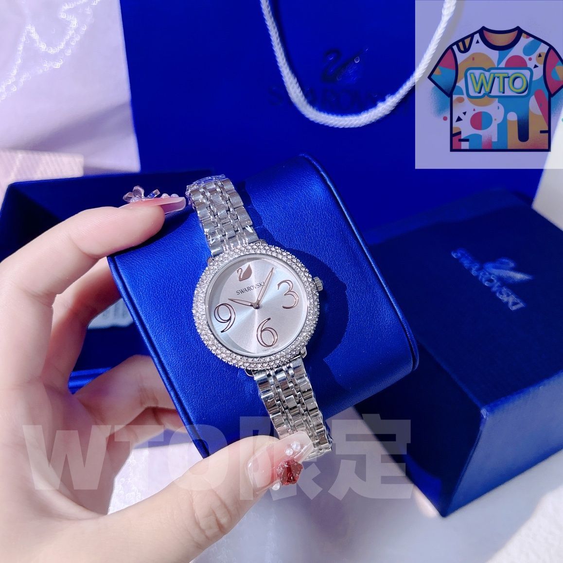 今日WTO】SWAROVSKI スワロフスキー 時計 シンプルで目立つ