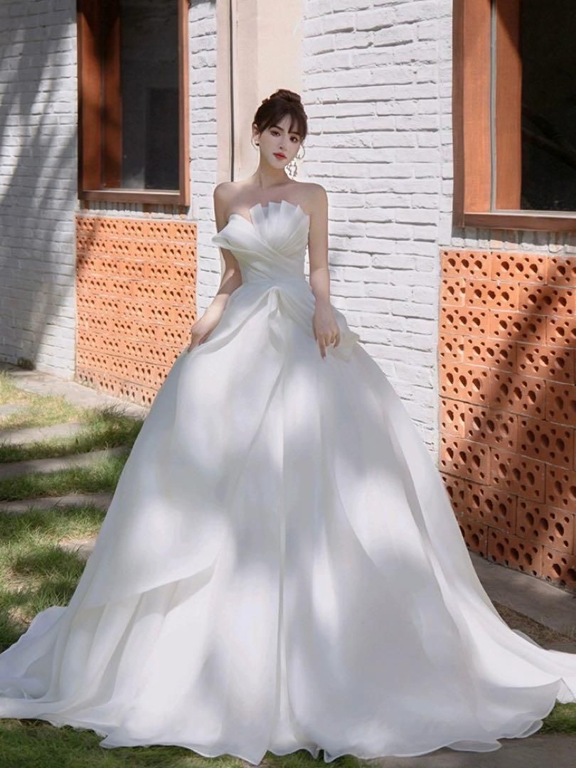 優雅なウェディングドレス✨フレンチテイスト✨前撮り　結婚式　3点セット ドレス選びの参考に！おしゃれ花嫁になれる、秋冬最旬ブライダル