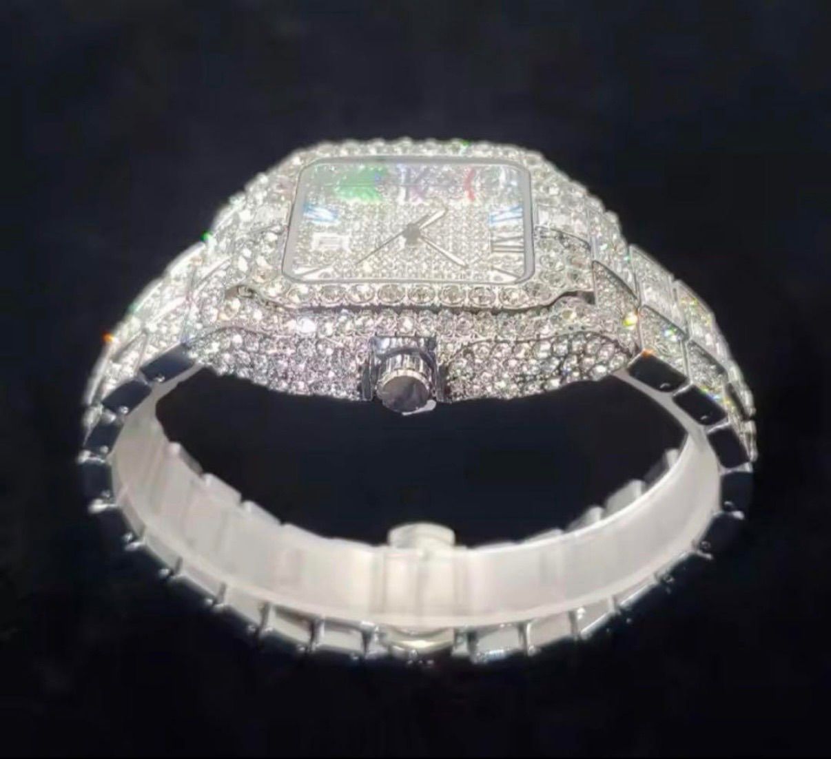 【150gの重厚感】輝きも色気も桁違いのフルジルコニア ブリンブリン腕時計 150gの重厚感】輝きも色気も桁違いのフルジルコニア ブリンブリン