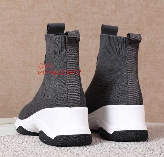 スニーカー 厚底