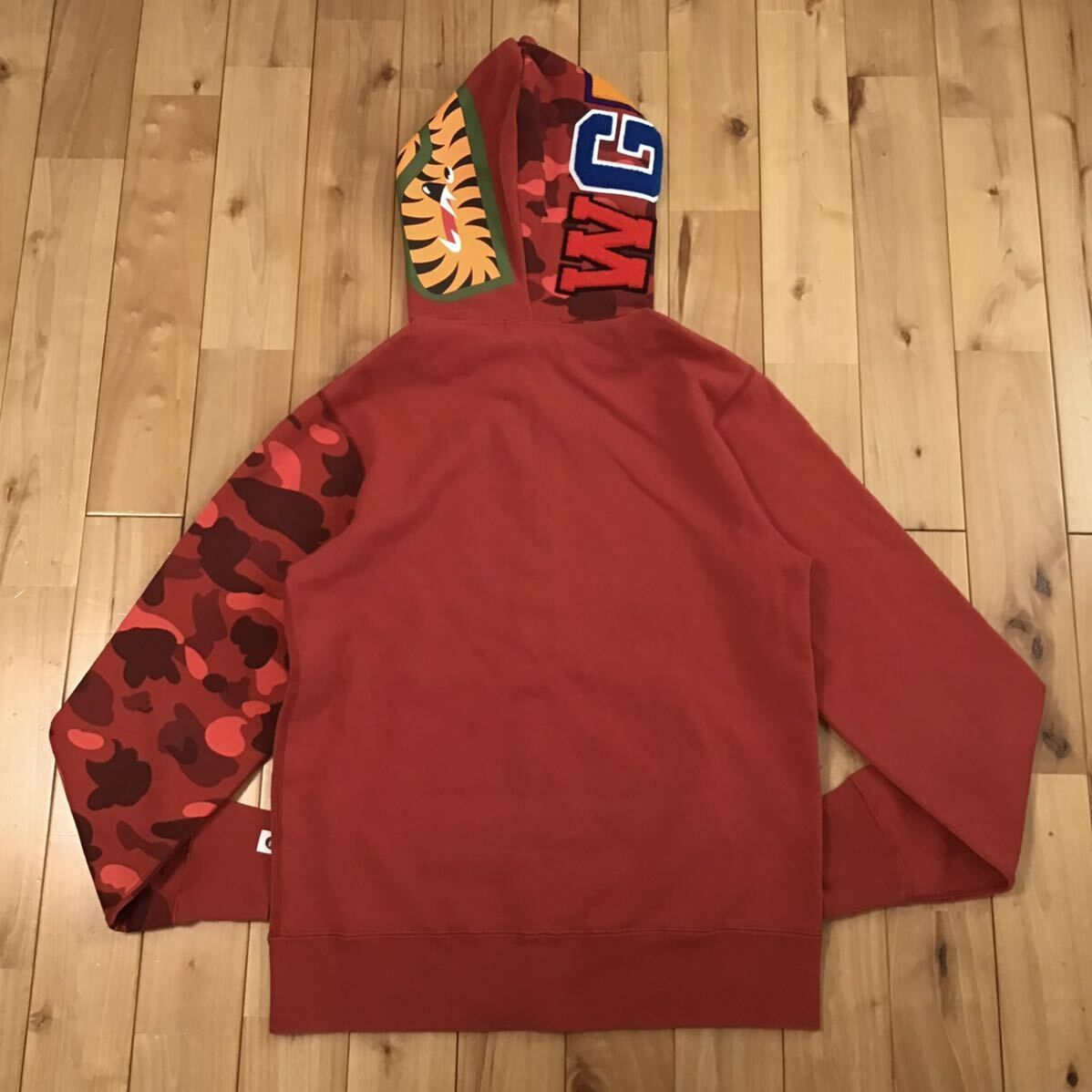 Red camo シャーク パーカー Mサイズ shark full zip hoodie a bathing 