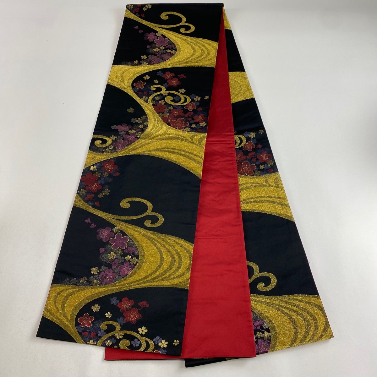 袋帯 美品 秀品 全通 正絹 袋帯 秀品 桜 流水 箔 黒 全通 正絹 中古 袋帯 秀品 桜 箔