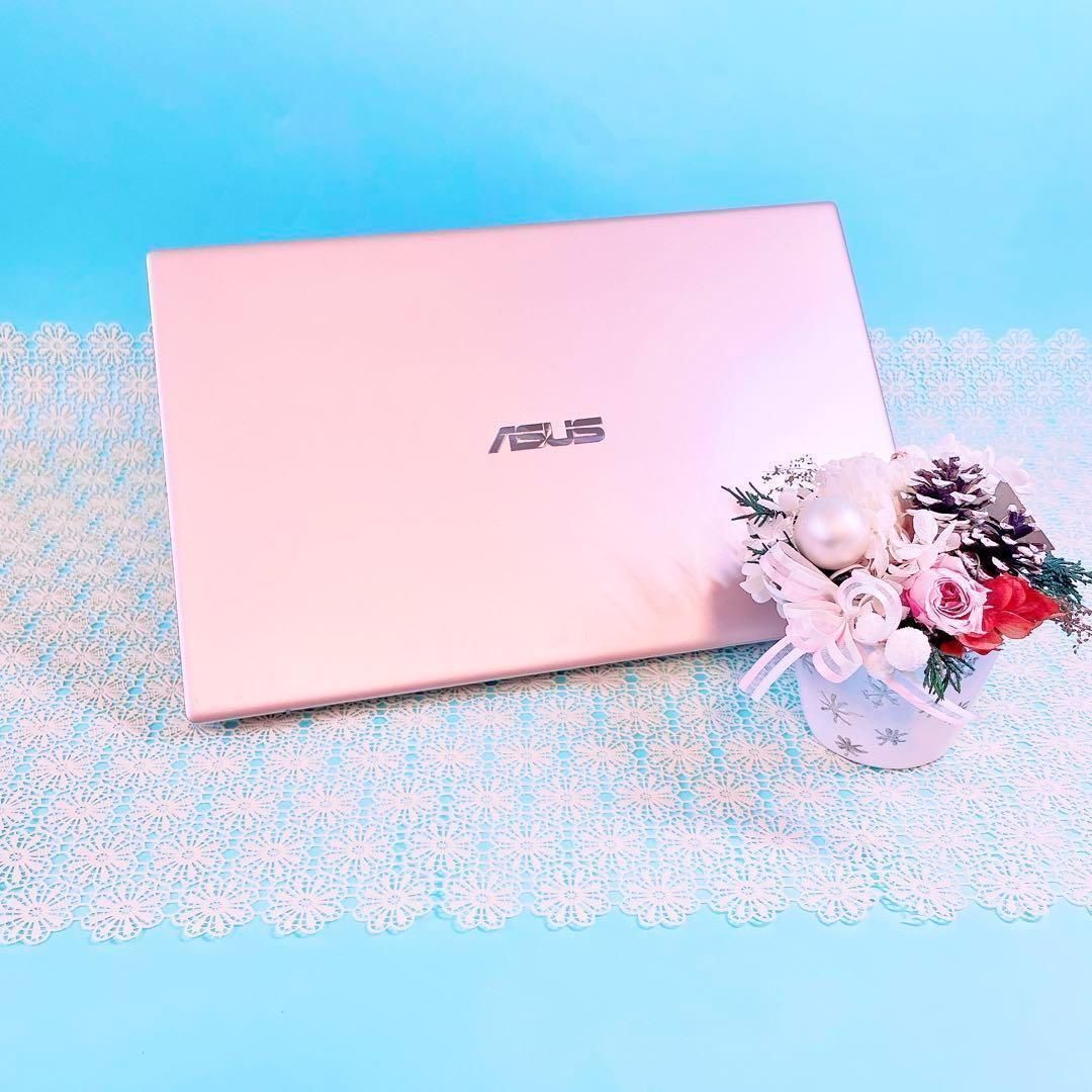 超薄型❣️第8世代Windows11✨️小型軽量 可愛いピンク✨️ノート