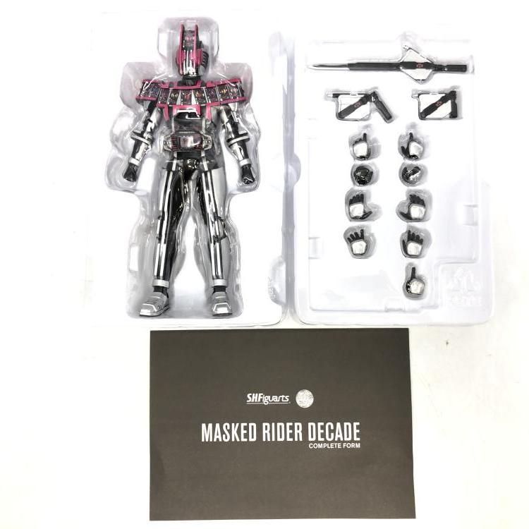 中古】S.H.Figuarts (真骨彫製法) 仮面ライダーディケイド