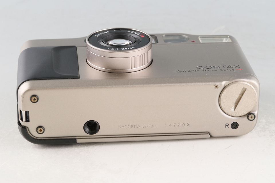 Contax T2 35mm Point & Shoot Film Camera #60925D5 - メルカリ