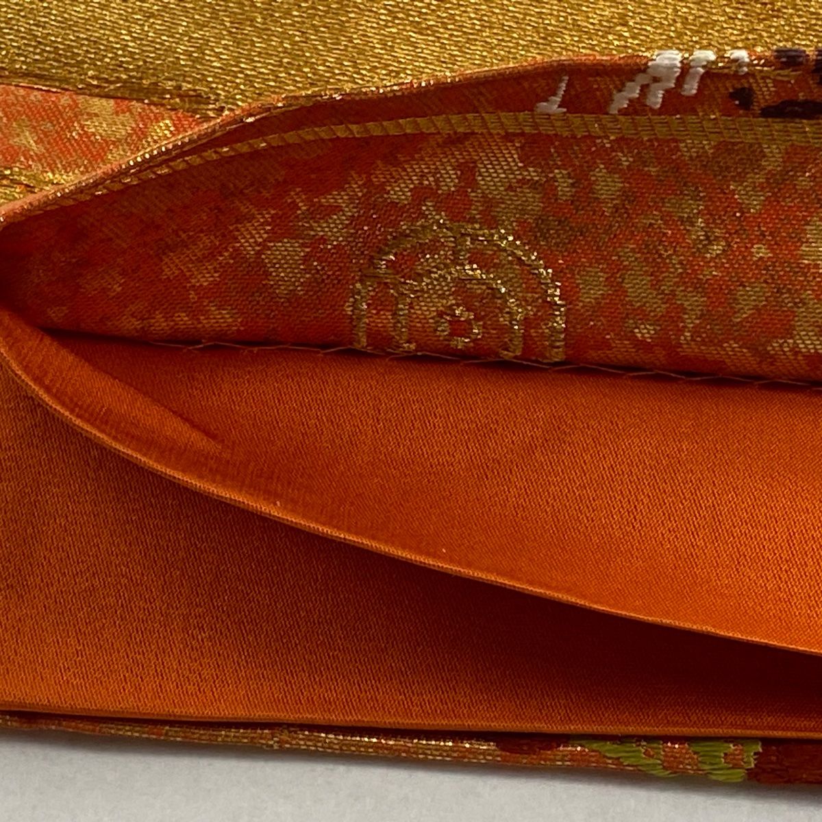 O0704 美品 逸品 豪華 唐織 河合美術織物 正絹 袋帯 楽天市場】袋帯 美品 逸品 河合美術織物 落款あり 菱 向かい鳥
