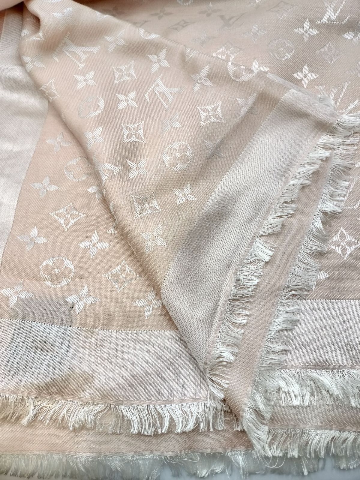 モノグラム柄 ピンク