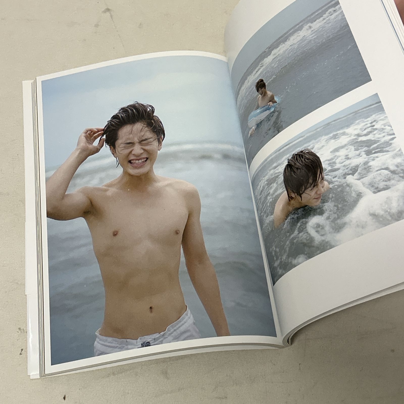 浜館04-458】 塩野瑛久 ファースト写真集 『しおのもと。』 2013