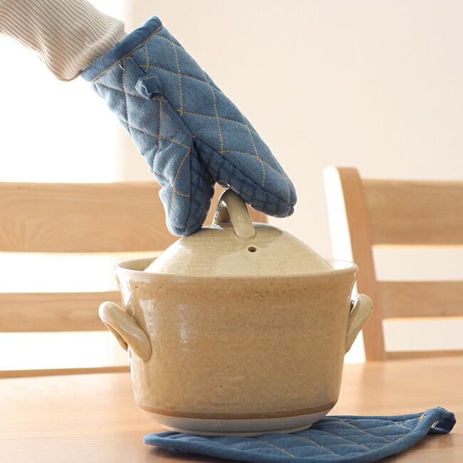  白 2-12831 4 th-market コ ご飯釜 3合 th market 萬古焼 ご飯鍋 土鍋 3合炊き サイズ ガス 耐熱陶器 和モダン 和風 おしゃれ 遠赤外線 保温力 御飯 ご飯 炊飯 ごはん 白米 玄米 土鍋 鍋 グリル