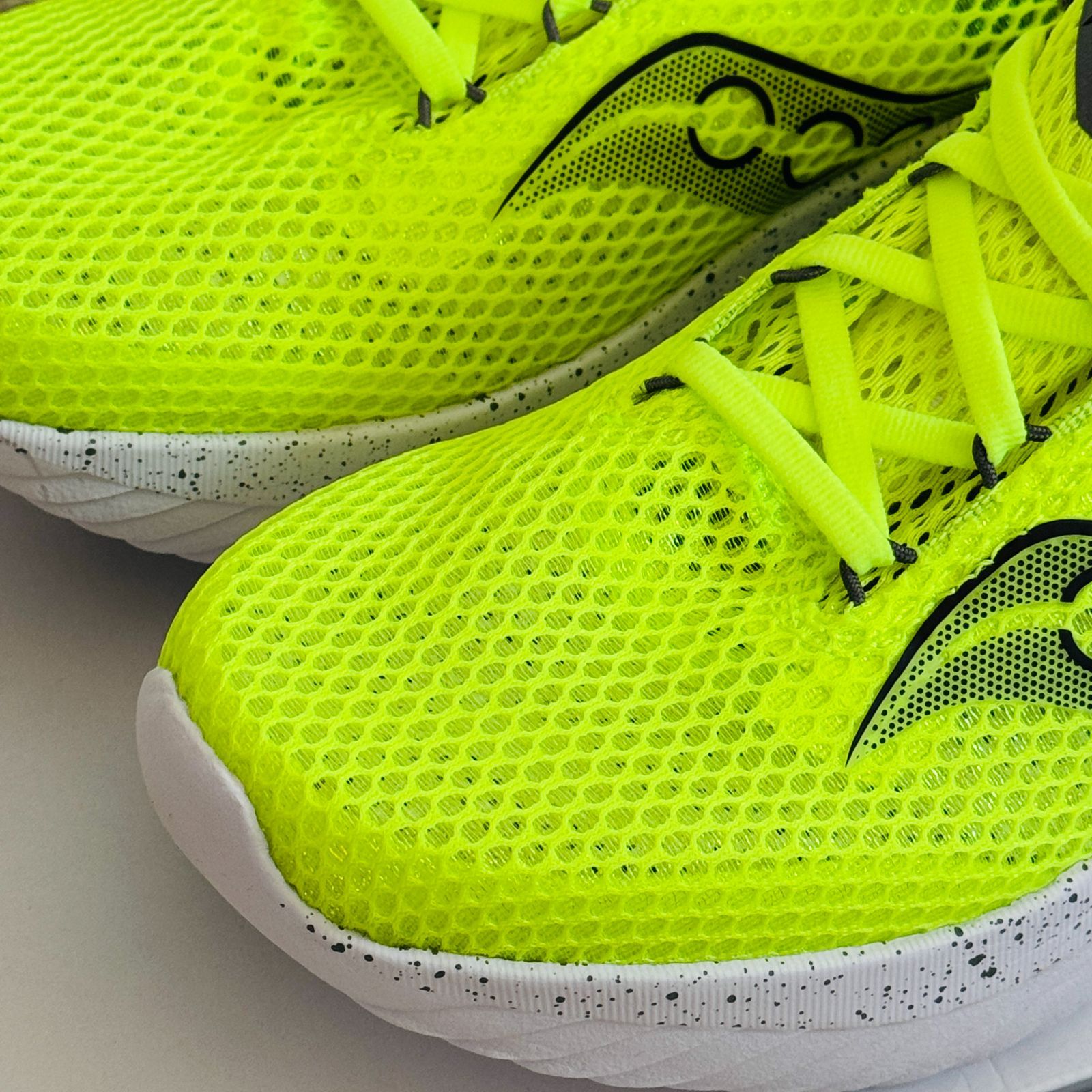 SAUCONY サッカニー 25.0cm KINVARA 14 キンバラ 14 S20823-06