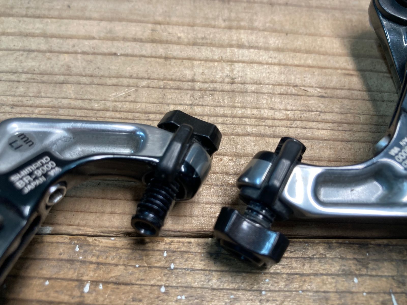 シマノ デュラエース ブレーキキャリパー前後DURA ACE BR-9000 シマノ デュラエース DURA-ACE BR-9000 ブレーキキャリパー 前後 IN197