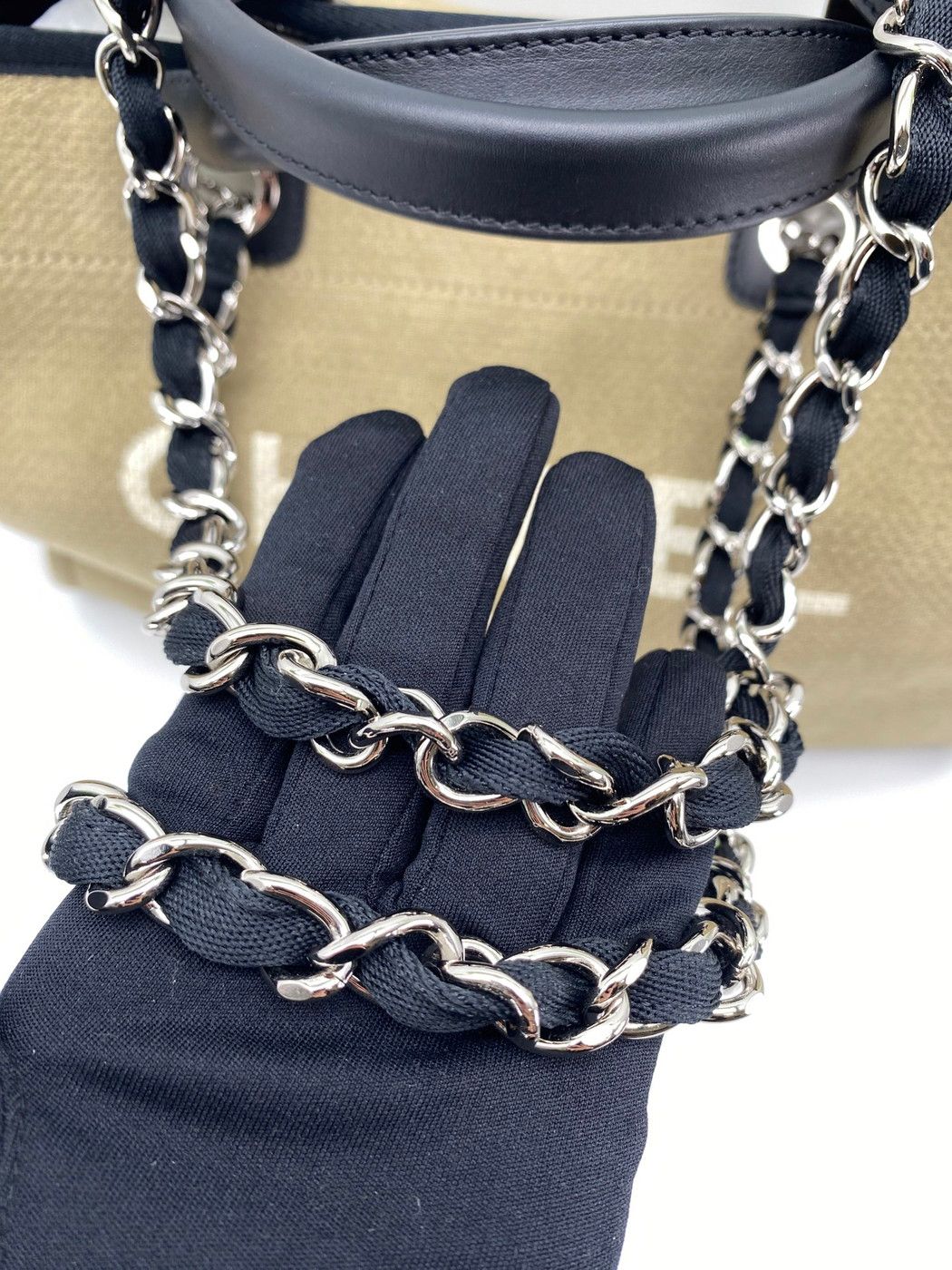CHANEL ドーヴィル GM チェーントート ベージュ A66941 9394 CHANEL シャネル ドーヴィル GM チェーントート ベージュ A66941