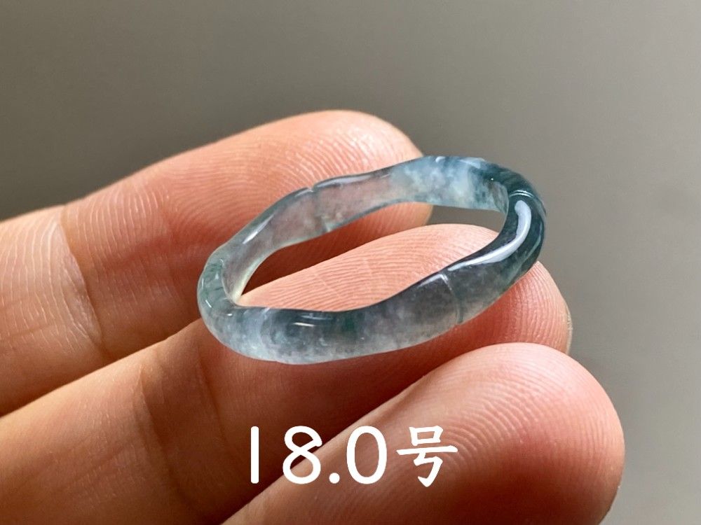 本翡翠　氷種スカイブルーリング　〜19 本翡翠指輪 リング 氷種 無含浸 無着色 可愛い 夏にぴったり