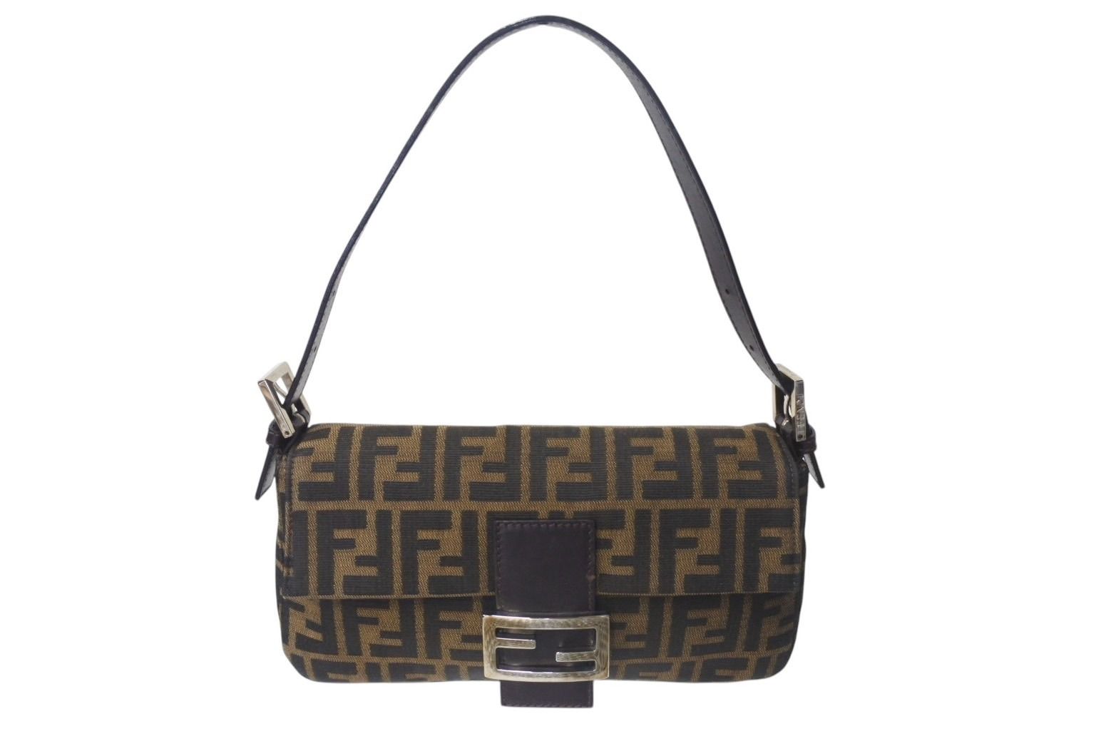 極美品 FENDI フェンディ マンマバケット ワンショルダーバッグ