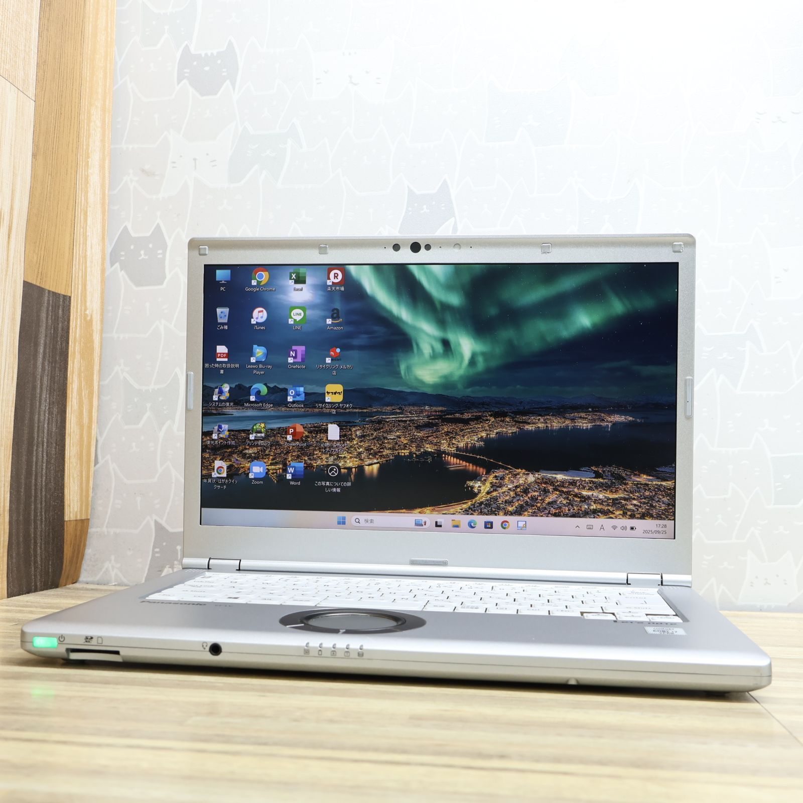 厳選 品 Panasonic Letsnote CF LV 9 10世代CPU Core i 7 メモリ16 GB