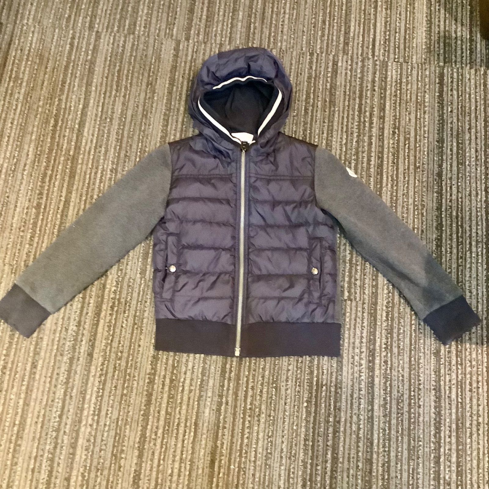 超美品　モンクレール ブルゾン　6anni/116cm モンクレール MONCLER ダウンジャケット ジャンパー スエット