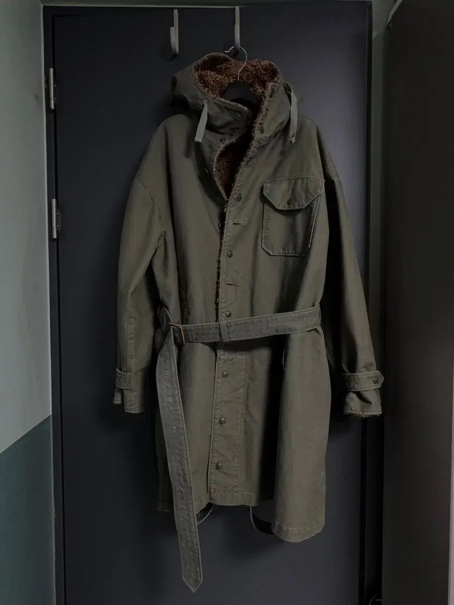 【雷市場（ポンジャン）商品韓国直送】 ENGNIEERED GARMENTS(エンジニアドガーメンツ) マウンテンパーカー コート M