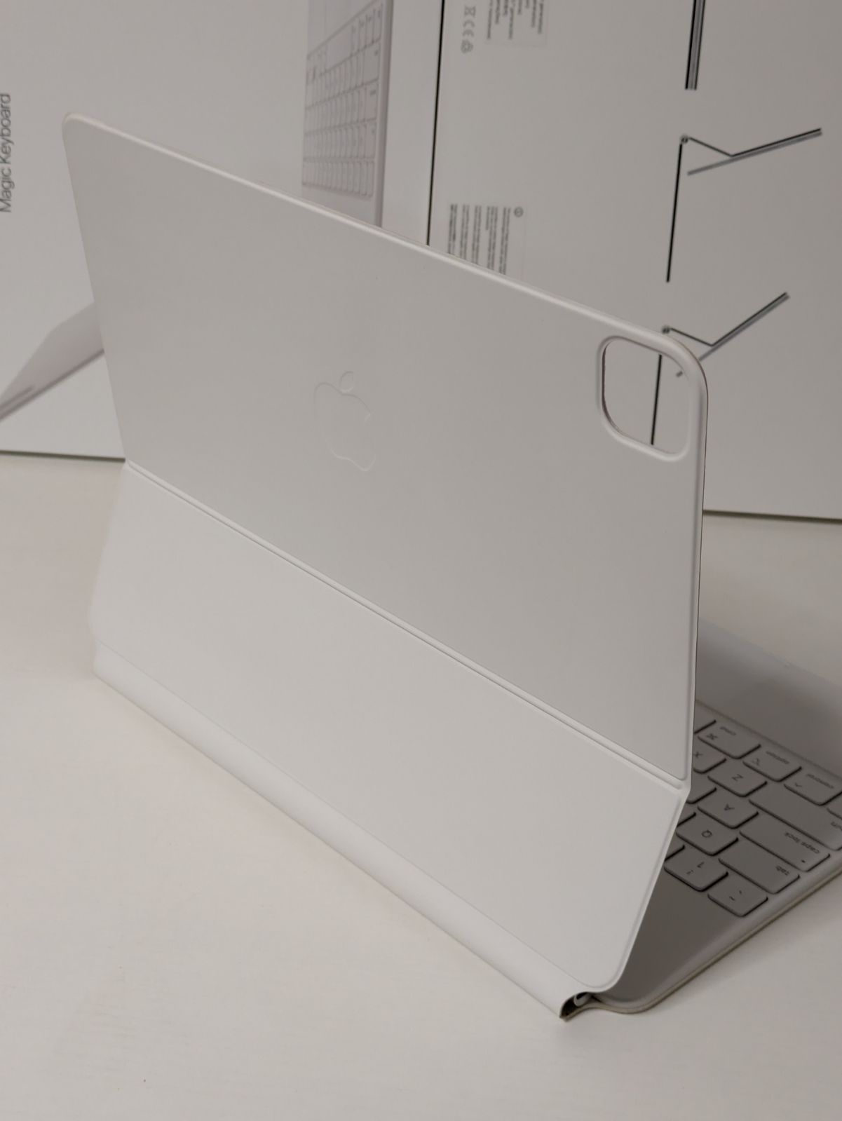 美品】iPad Pro/Air 13/12.9インチ用 マジックキーボード 英語版