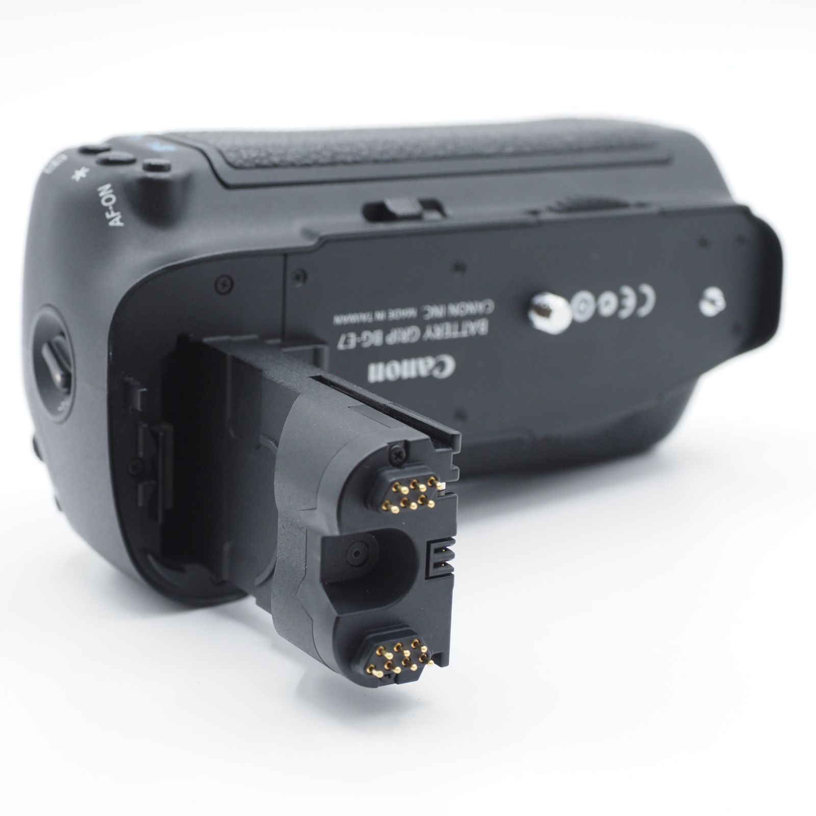 ★極上★Canon キャノン バッテリーグリップ BG-E7 EOS 7D用★完動品★ ☆極上品☆ CANON キヤノン EOS 7D \u0026 バッテリーグリップ BG-E7 動作良好