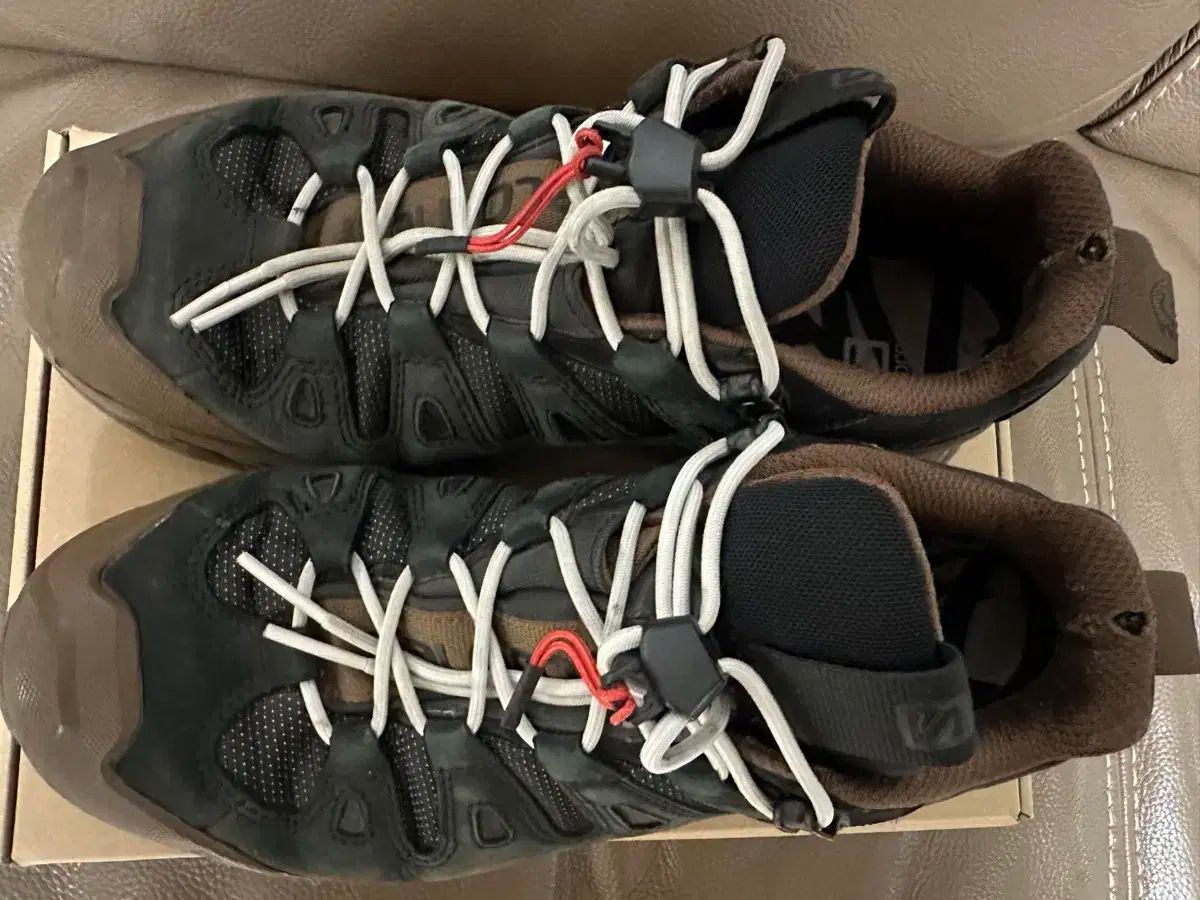 280 SALOMON サロモン GR10K クエストロー