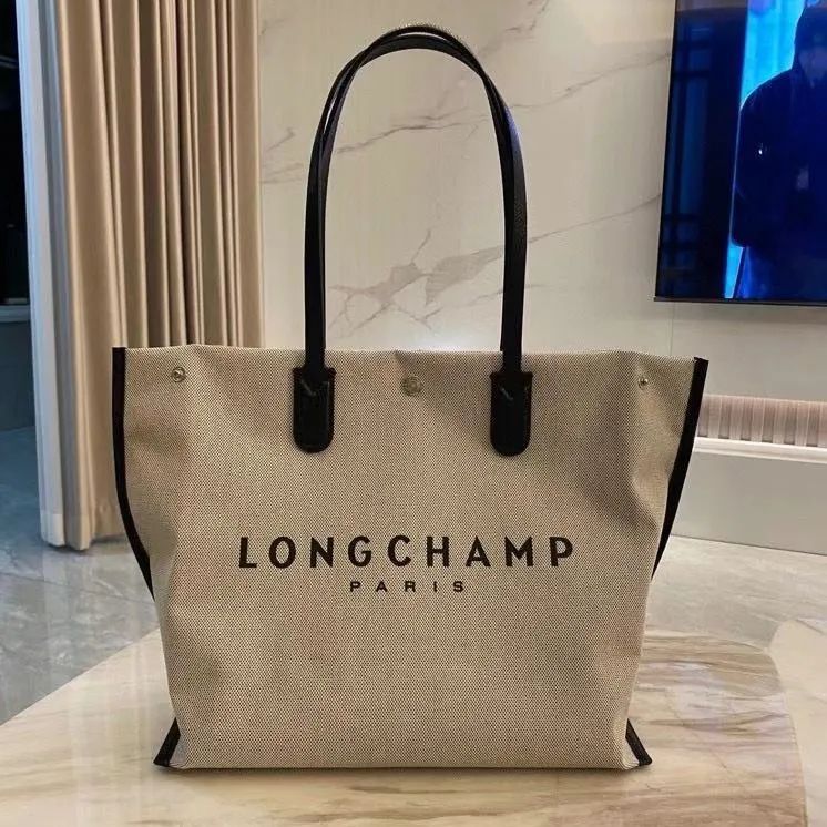 新品未使用】 ロンシャン Lサイズ ロゾ ROSEAU トートバッグ エクリュ LONGCHAMP 10090 HSG 037 ECRU ショッピングトート  レディース キャンバス 通勤 通学 ギフト 8096 - メルカリ